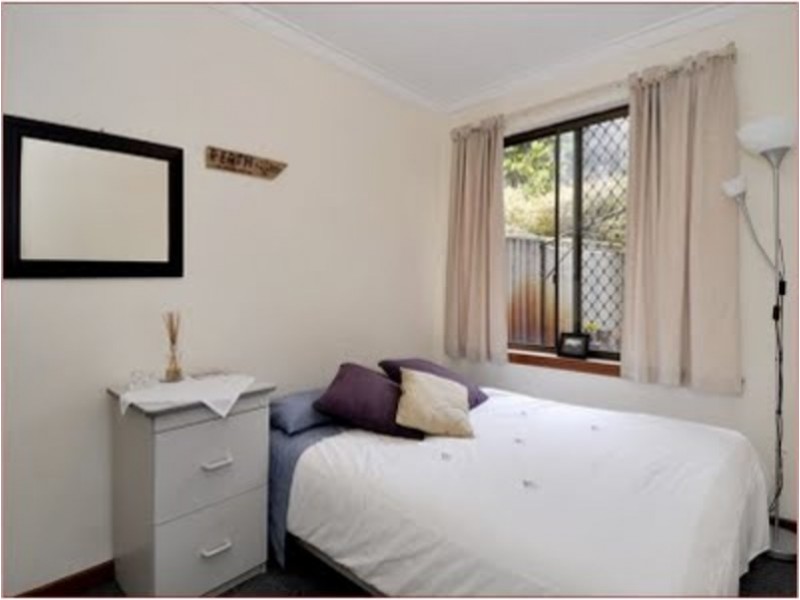 4/243 Thomas Street, Shenton Park WA 6008