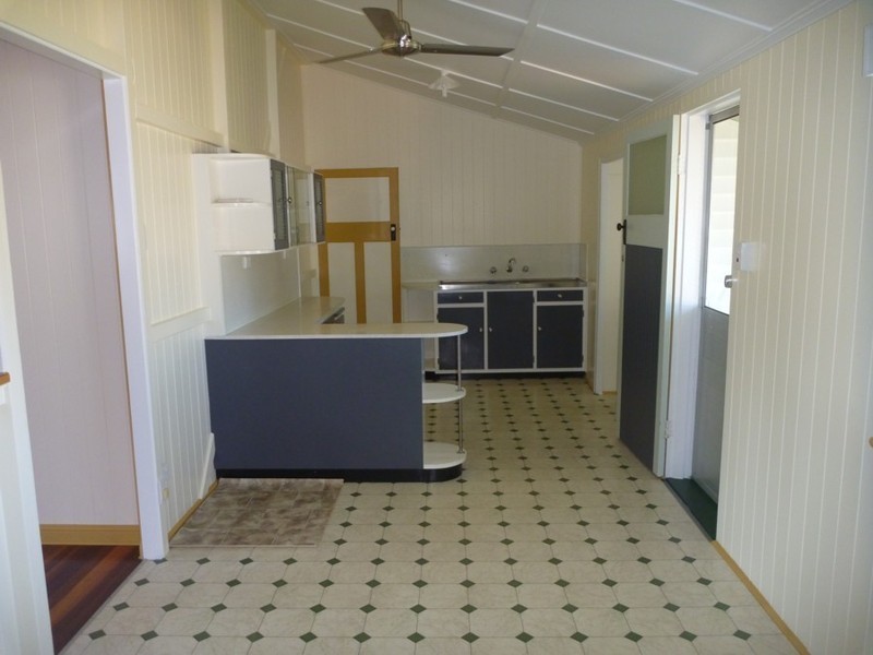 39 Perry Street, West Mackay QLD 4740