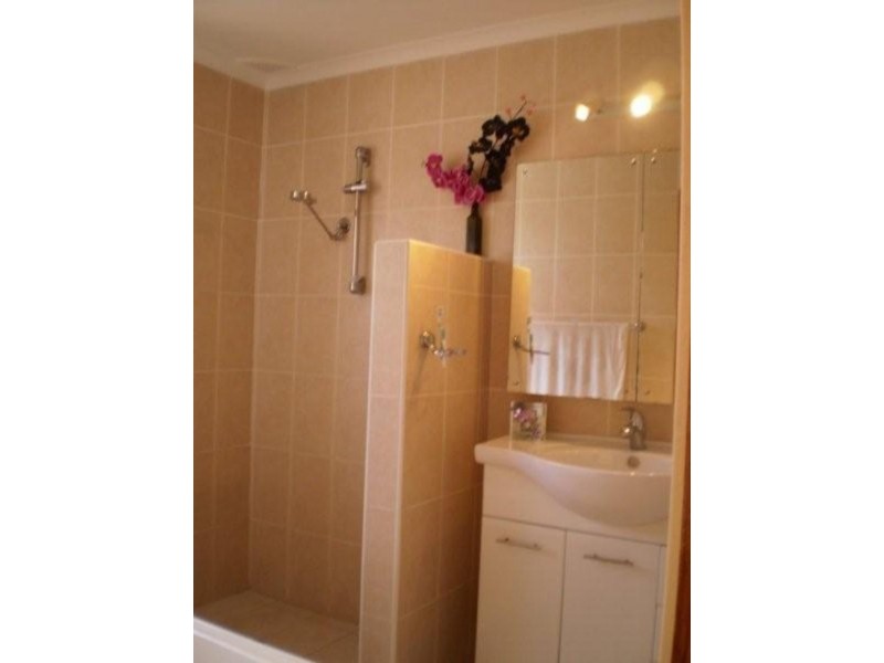 1 Malbec Place, Eschol Park NSW 2558