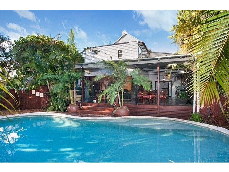 97 Clayton Street, Sandgate QLD 4017