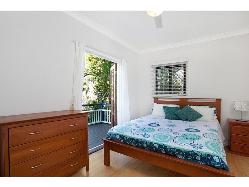 97 Clayton Street, Sandgate QLD 4017