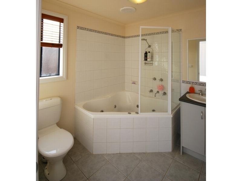 15 Eastwood Crescent, Drysdale VIC 3222