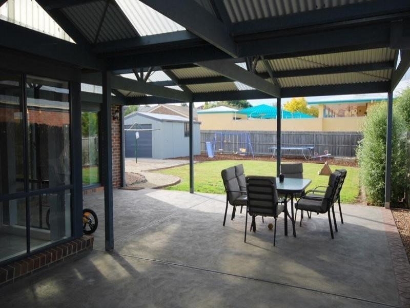 15 Eastwood Crescent, Drysdale VIC 3222