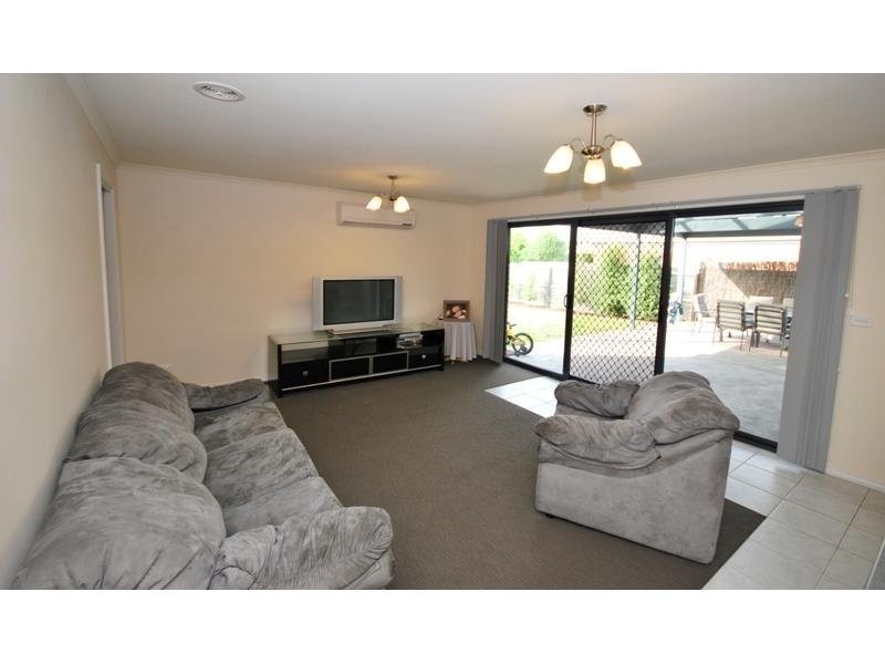 15 Eastwood Crescent, Drysdale VIC 3222