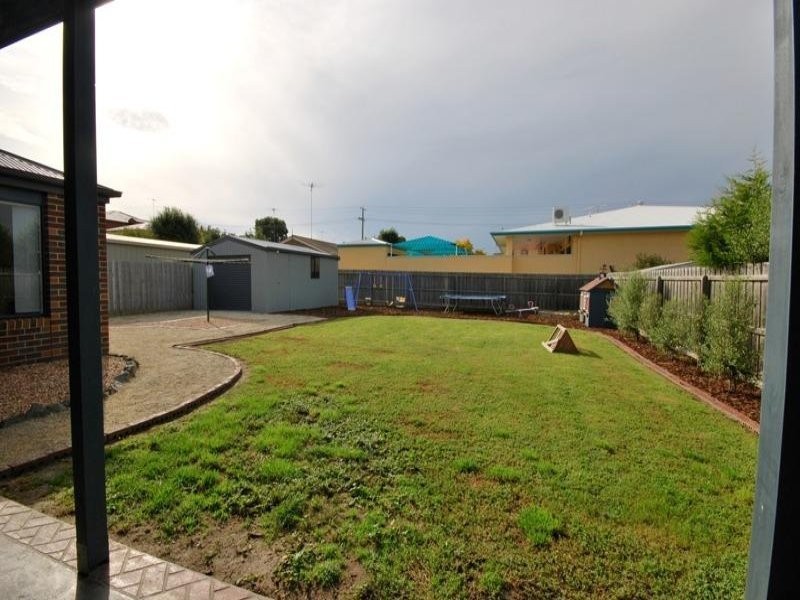15 Eastwood Crescent, Drysdale VIC 3222