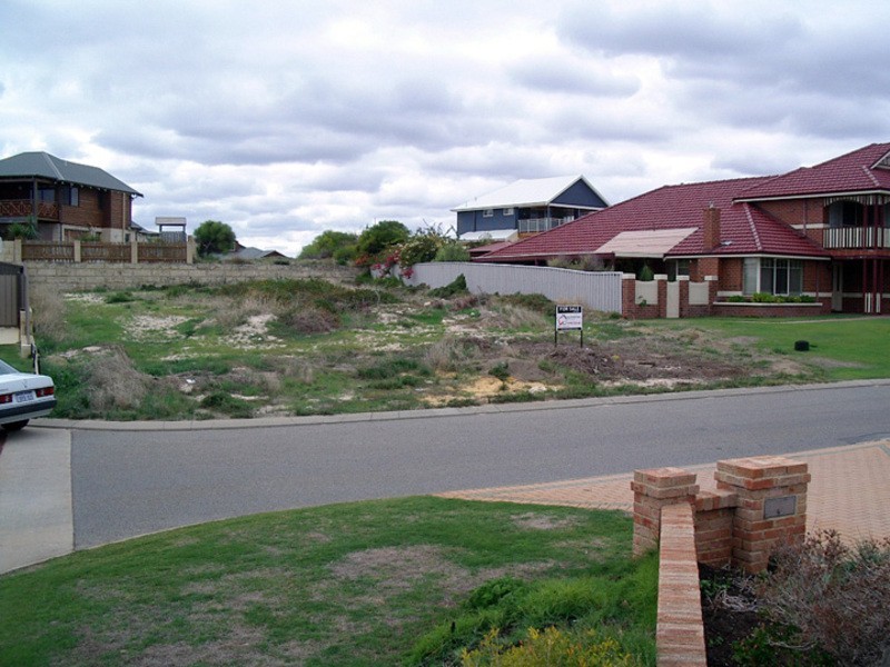 12 Majorca Green, Secret Harbour WA 6173