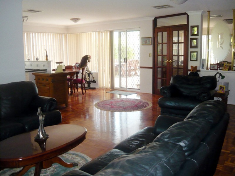 52 La Grange Loop, Currambine WA 6028