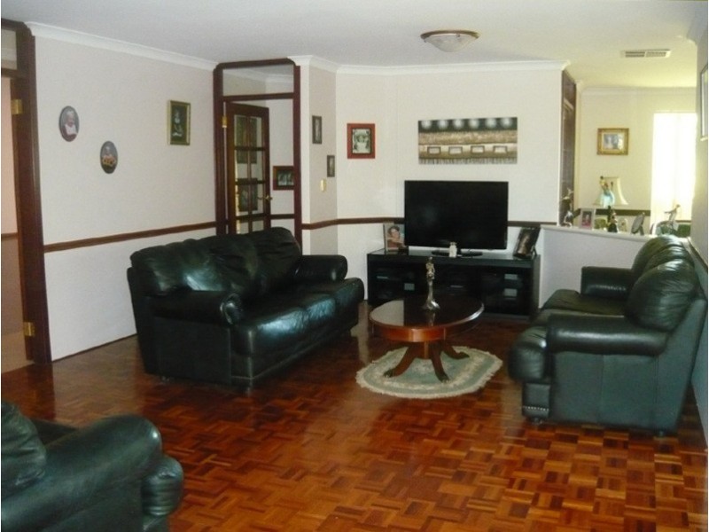 52 La Grange Loop, Currambine WA 6028