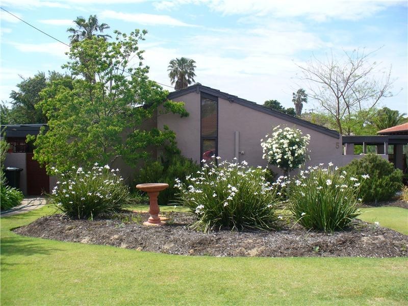 5  Dutton Crescent, Hamersley WA 6022