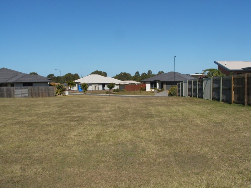 6 Dugong Avenue, Pialba QLD 4655