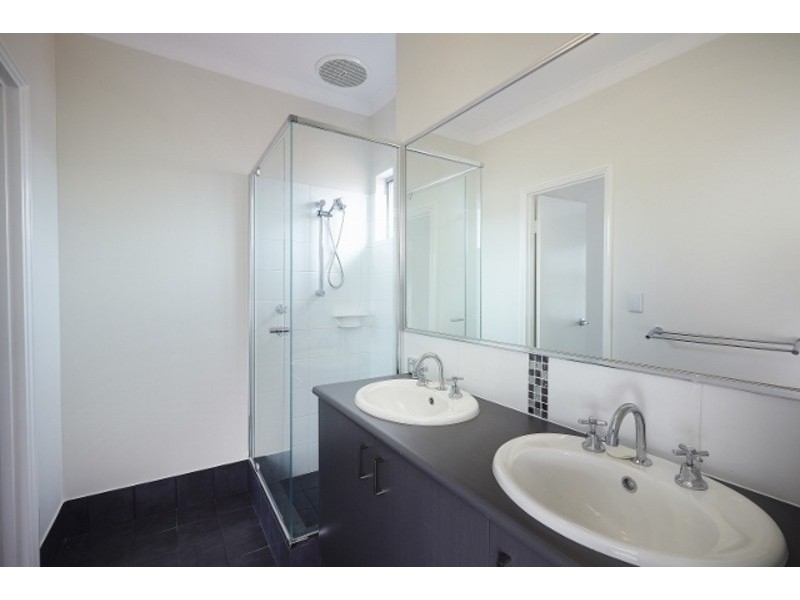 1/145  Grand Promenade, Doubleview WA 6018