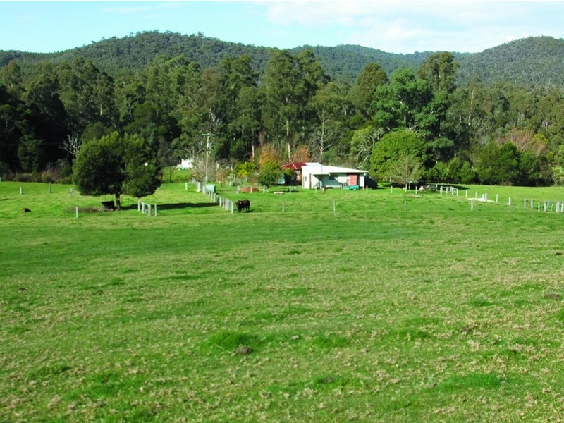 2825 Combienbar Road, Combienbar VIC 3889