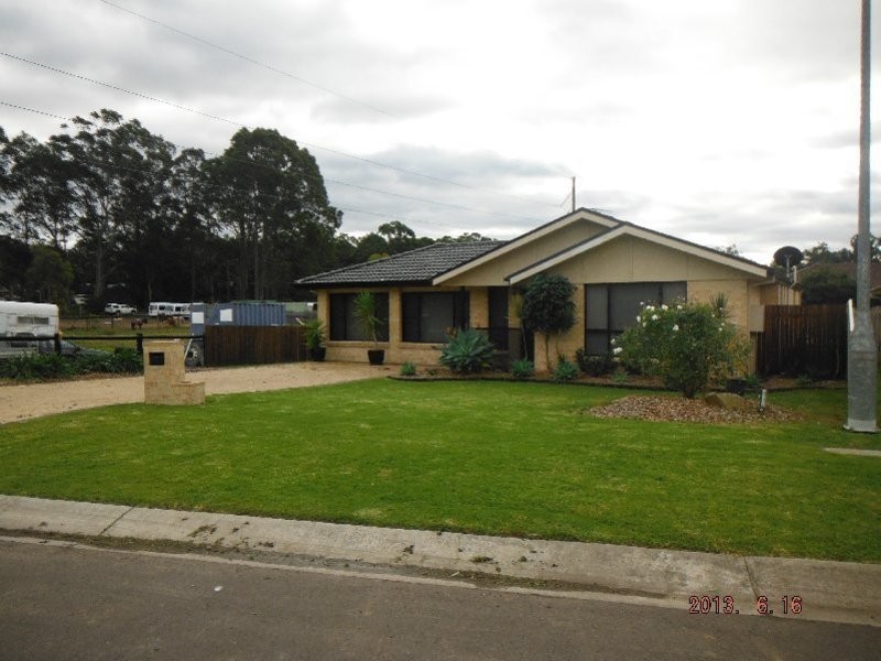 11 Lightwood Drive, West Nowra NSW 2541