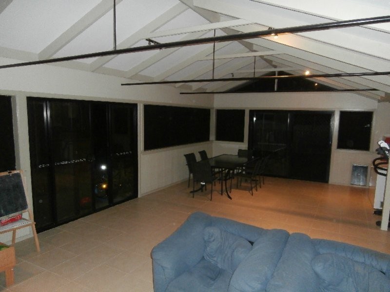 11 Lightwood Drive, West Nowra NSW 2541