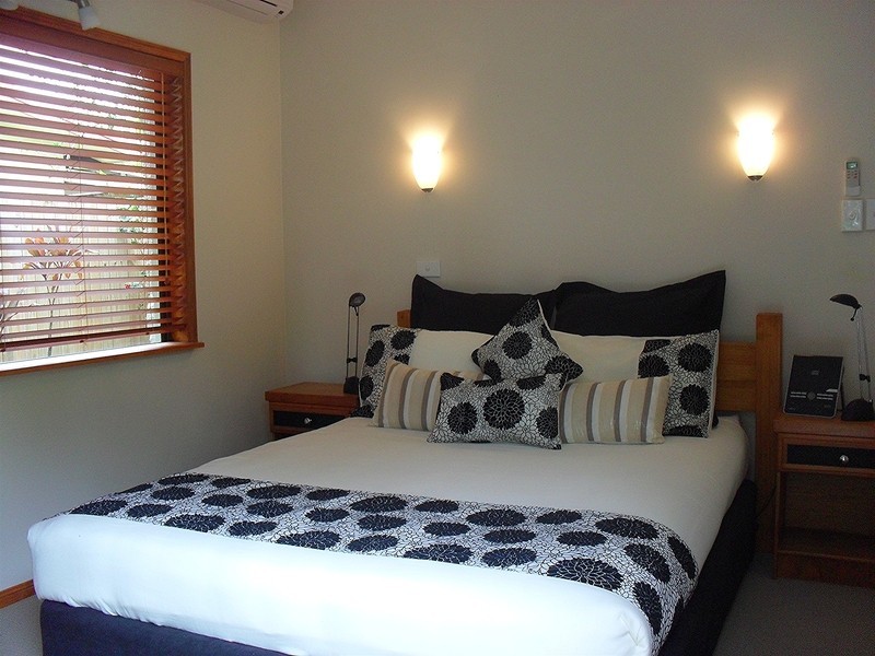 6 Manly Close, Kewarra Beach QLD 4879