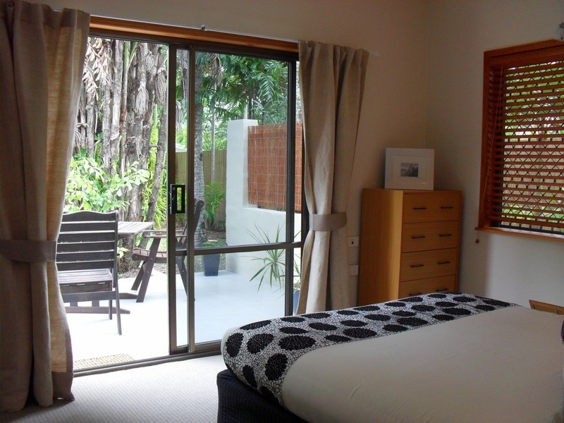 6 Manly Close, Kewarra Beach QLD 4879