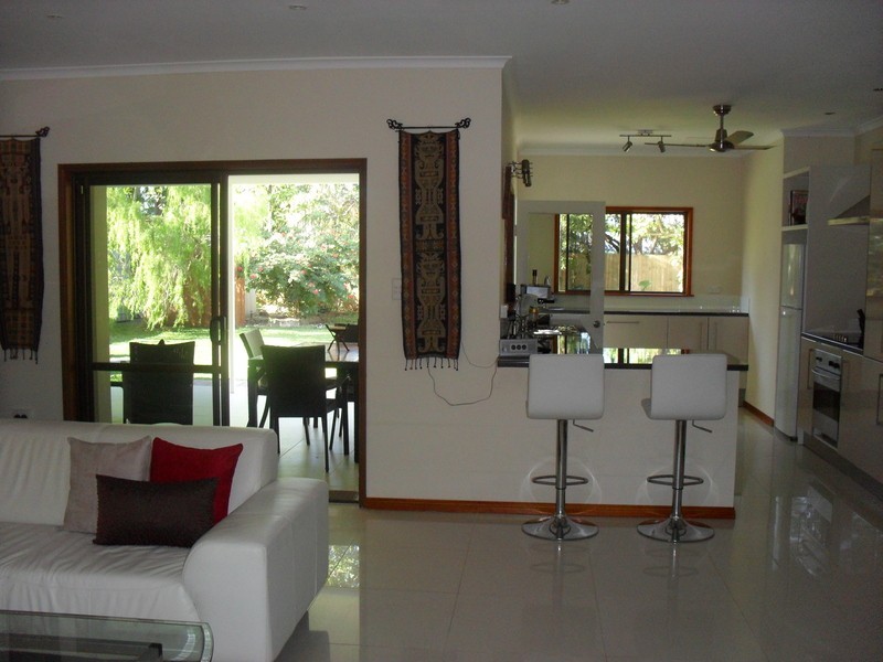 6 Manly Close, Kewarra Beach QLD 4879