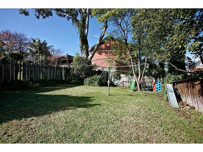 17 Lansdowne Street, Eastwood NSW 2122