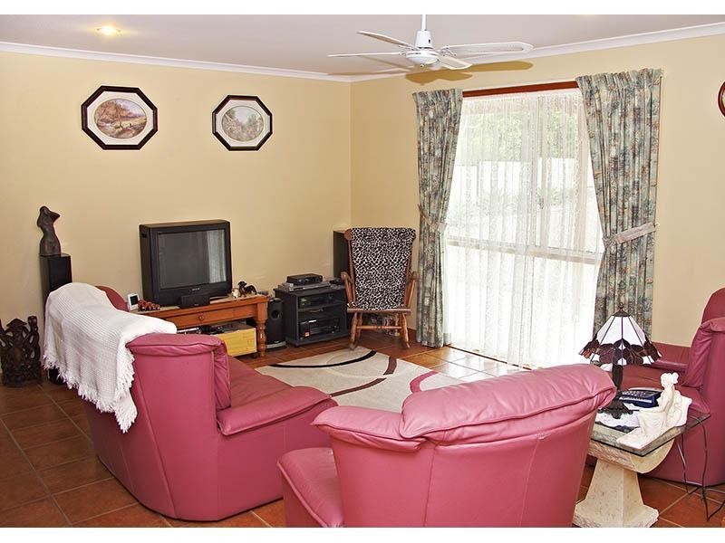 11 Endurance Ave, Cooloola Cove QLD 4580