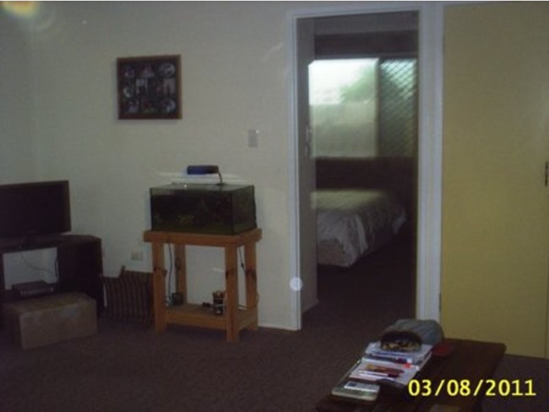 2/1 Rock Street, Scarborough QLD 4020