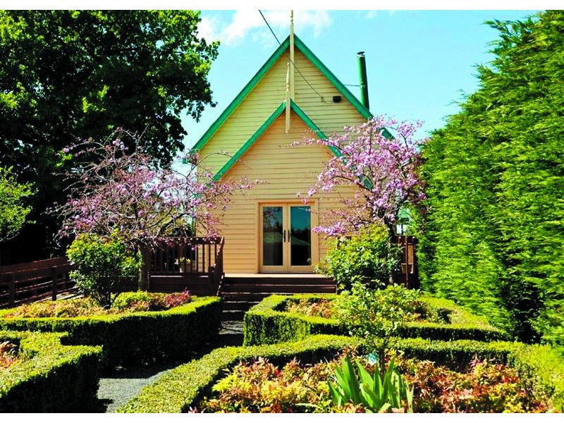 580 Little Road, Iona VIC 3815