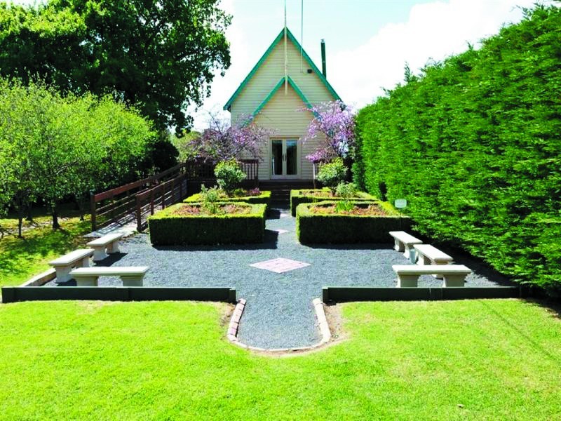 580 Little Road, Iona VIC 3815