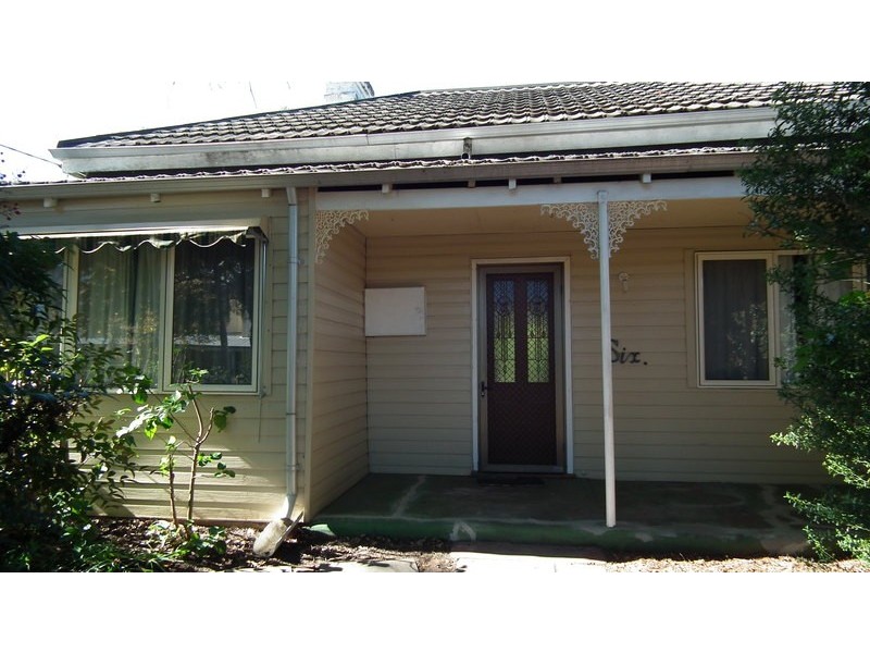 6 Almond Street, Guildford WA 6055