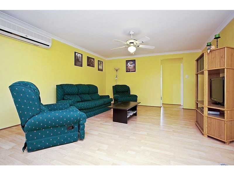 7 Babbler Turn, Beechboro WA 6063