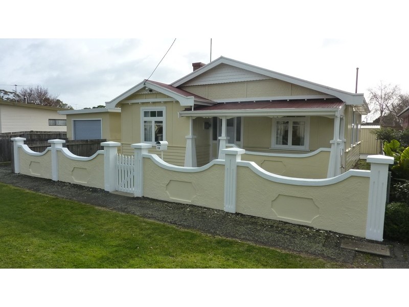 12 Helen Street, Ulverstone TAS 7315