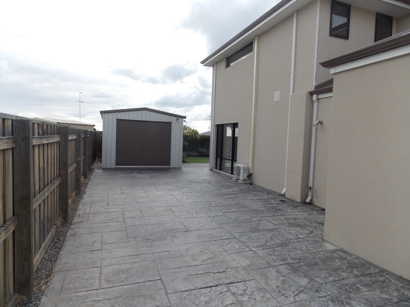 13 Bookleaf Loop, Halls Head WA 6210