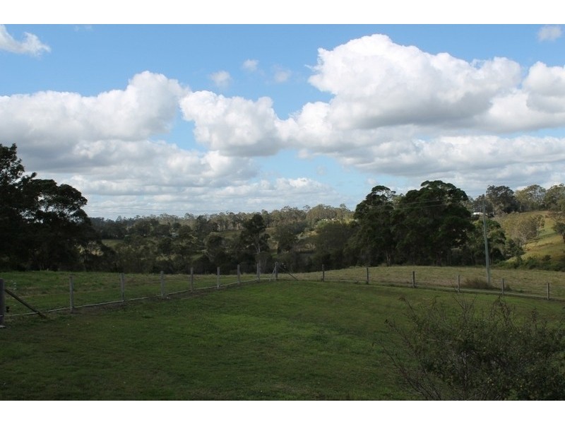 69 Tipping Road, Chatsworth QLD 4570