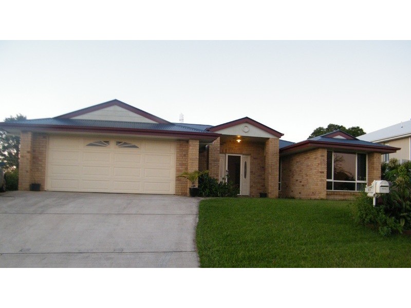 11 Watergum  Crescent, Maleny QLD 4552