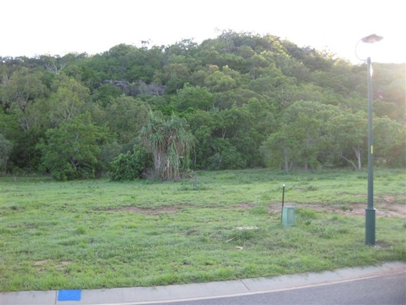 2 Jaydn Court, Magnetic Island QLD 4819