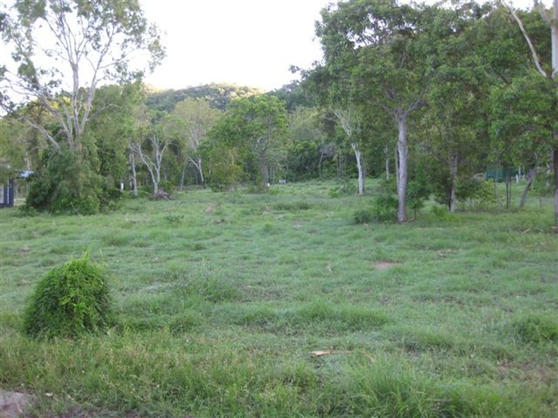 2 Jaydn Court, Magnetic Island QLD 4819