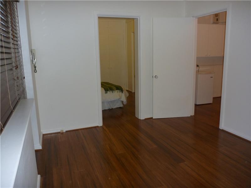11/161 Wellington Parade South, East Melbourne VIC 3002