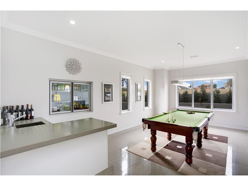 9 Pipersbrook Crescent, Bella Vista NSW 2153