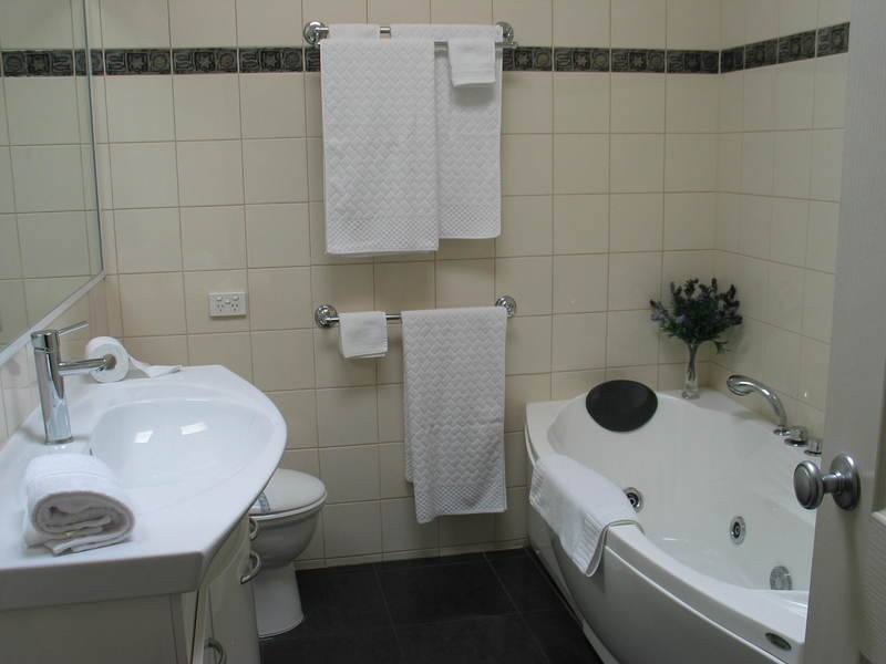 78 Helms St, Newcomb VIC 3219