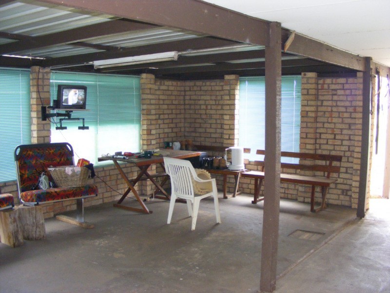 85 George Rd, Waroona WA 6215