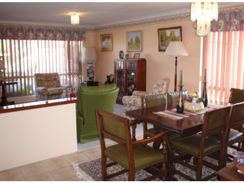 16 Tenggara Ave, Two Rocks WA 6037