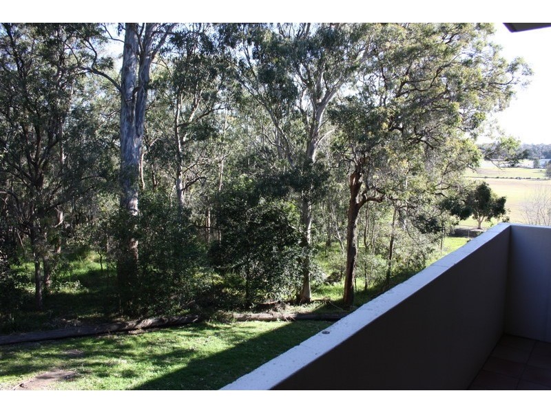 4/12 Meadow Cres, Meadowbank NSW 2114