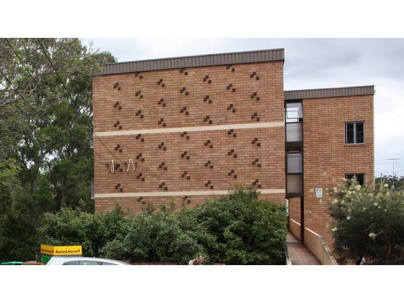 4/12 Meadow Cres, Meadowbank NSW 2114