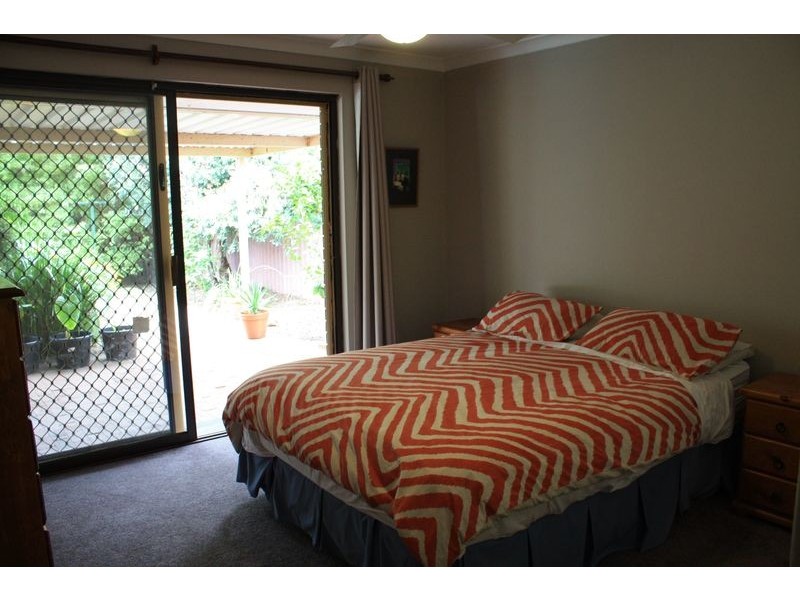 69 Solandra Way, Forrestfield WA 6058