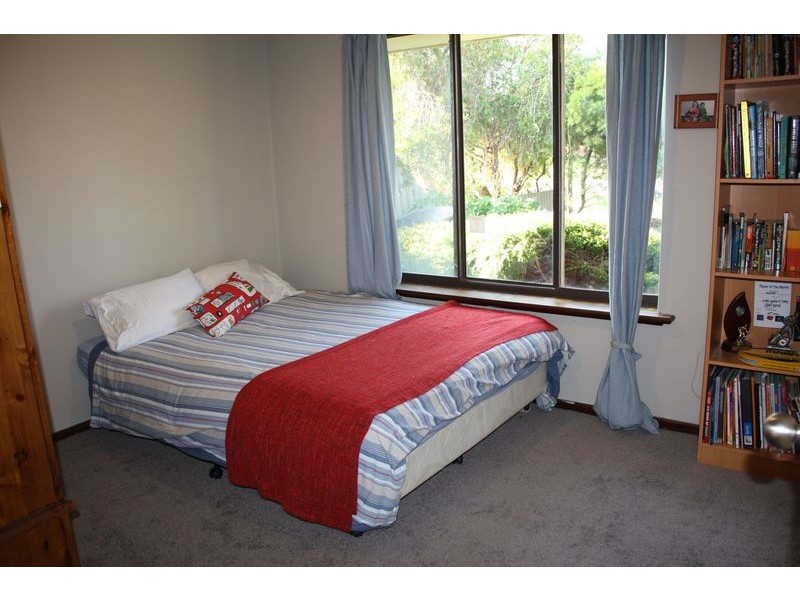 69 Solandra Way, Forrestfield WA 6058