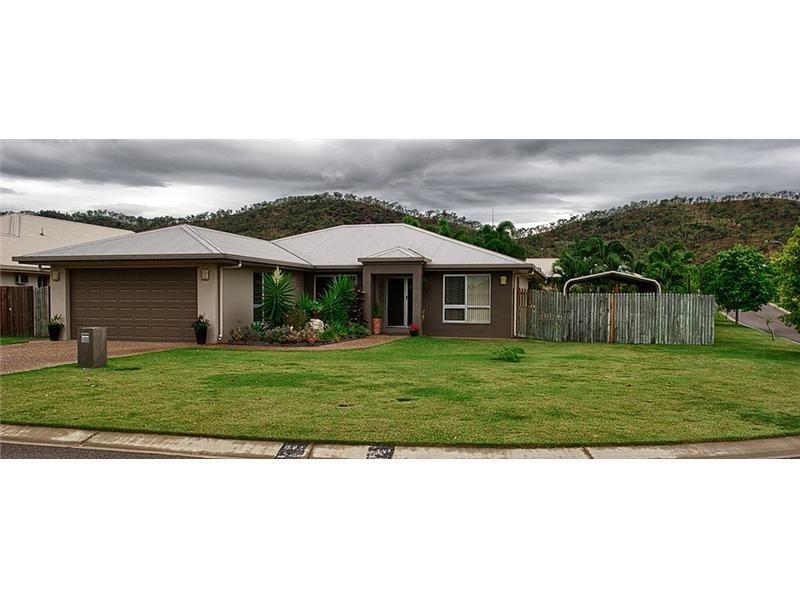 11 Hilton Way, Mount Louisa QLD 4814