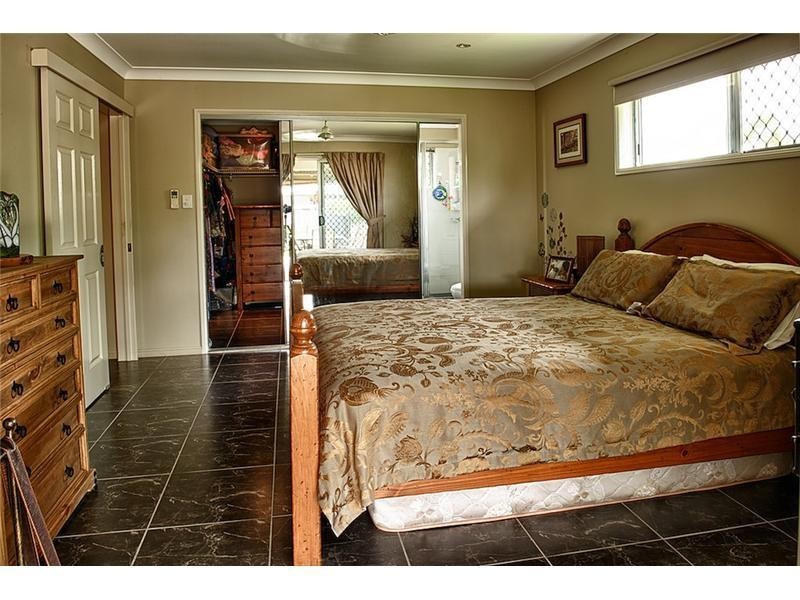 11 Hilton Way, Mount Louisa QLD 4814