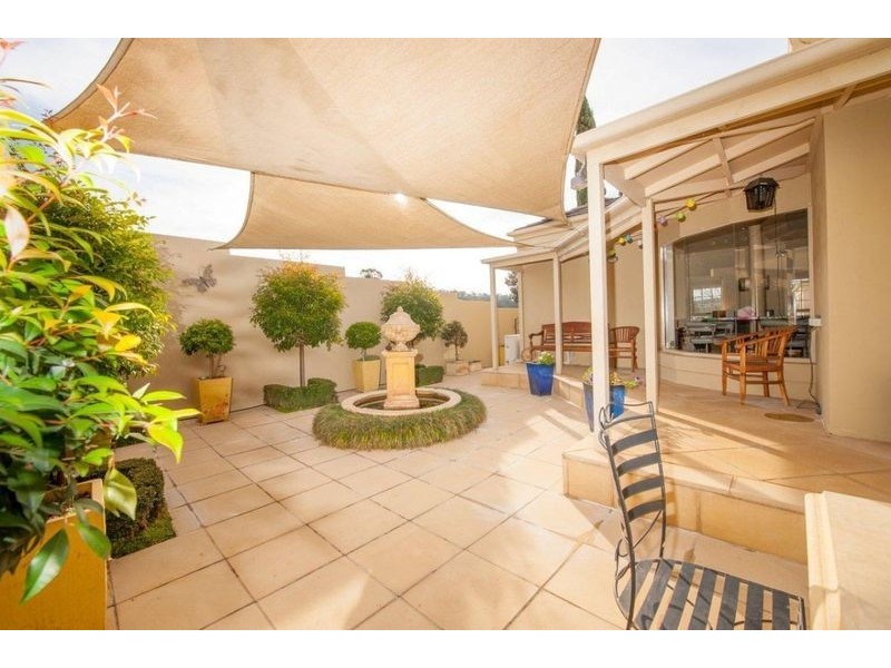 2/705 Hodge st, Albury NSW 2640