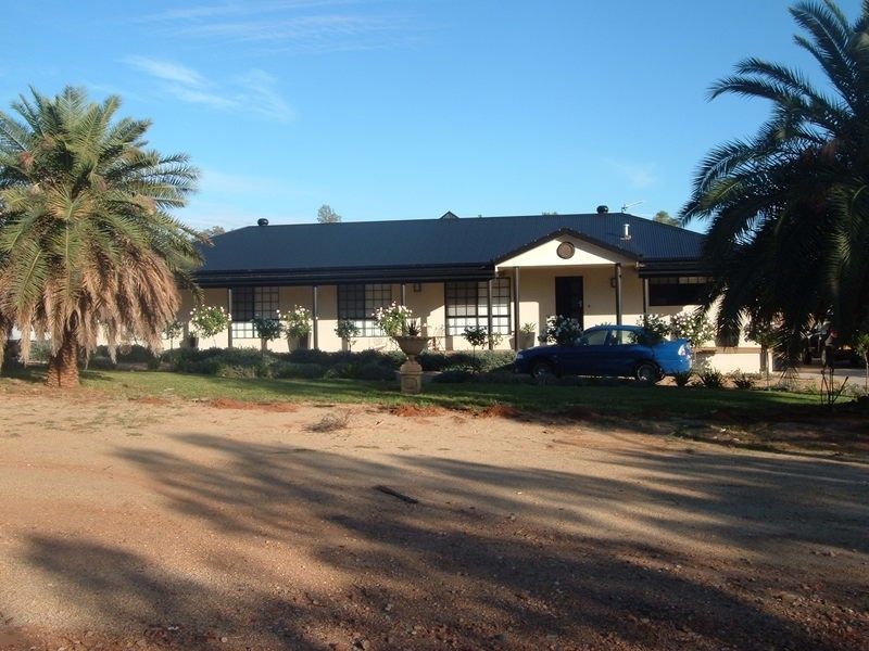 45 Rannock Road “Victoria Park”, Coolamon NSW 2701