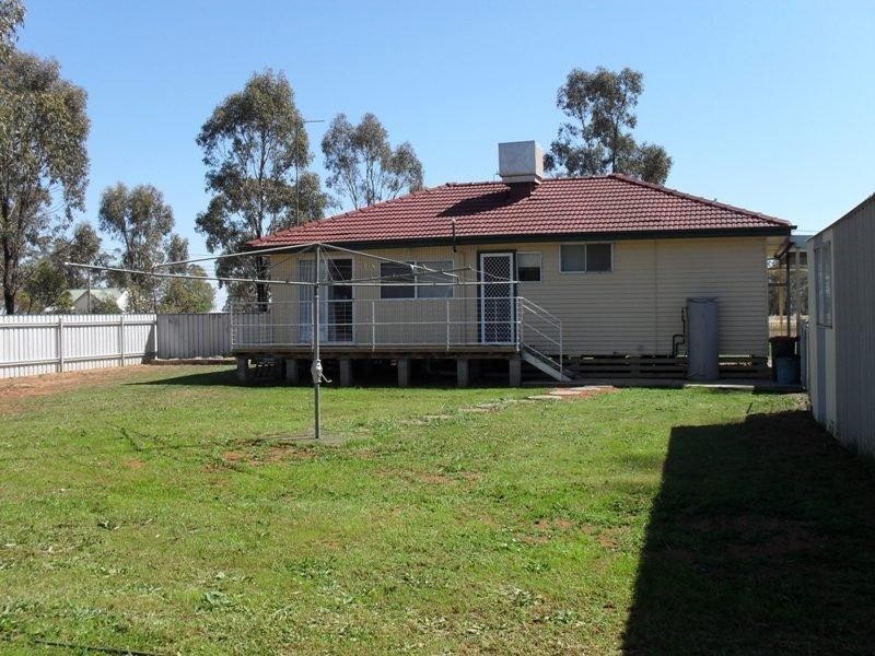9-11 Hill Street, Ganmain NSW 2702