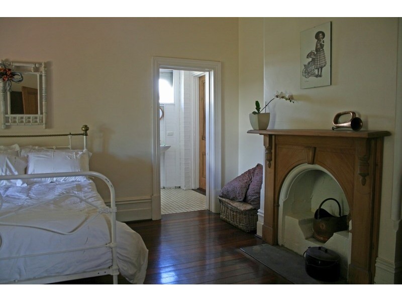 19 St Leonards Ave, West Leederville WA 6007