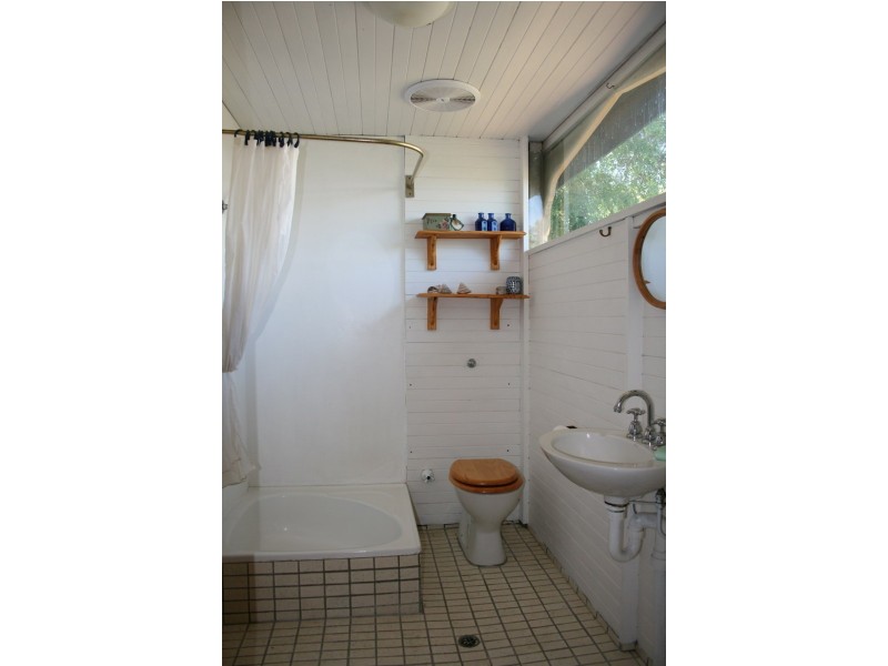 19 St Leonards Ave, West Leederville WA 6007